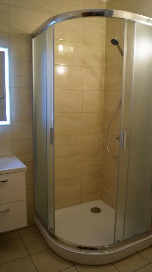 Apartment Sinko - Free Garage Parking, Central, 2 Bedrooms 4 Single Beds, Flexi Check-Out Budapest 0*,